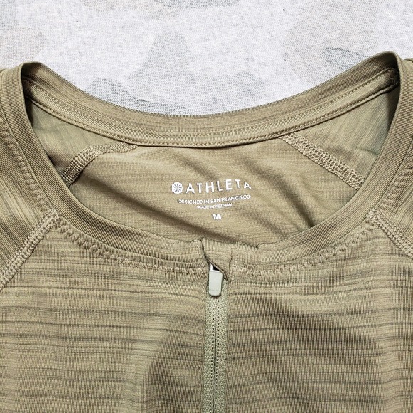Athleta Top Womens Medium Green 1/4 Zip Long Sleeve - Picture 3 of 11